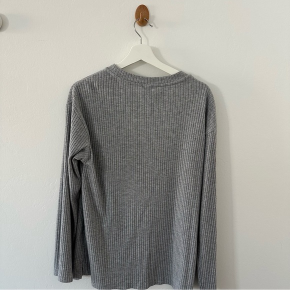 H&M Gray Long Sleeve Ribbed Sweater - Picture 4 of 4